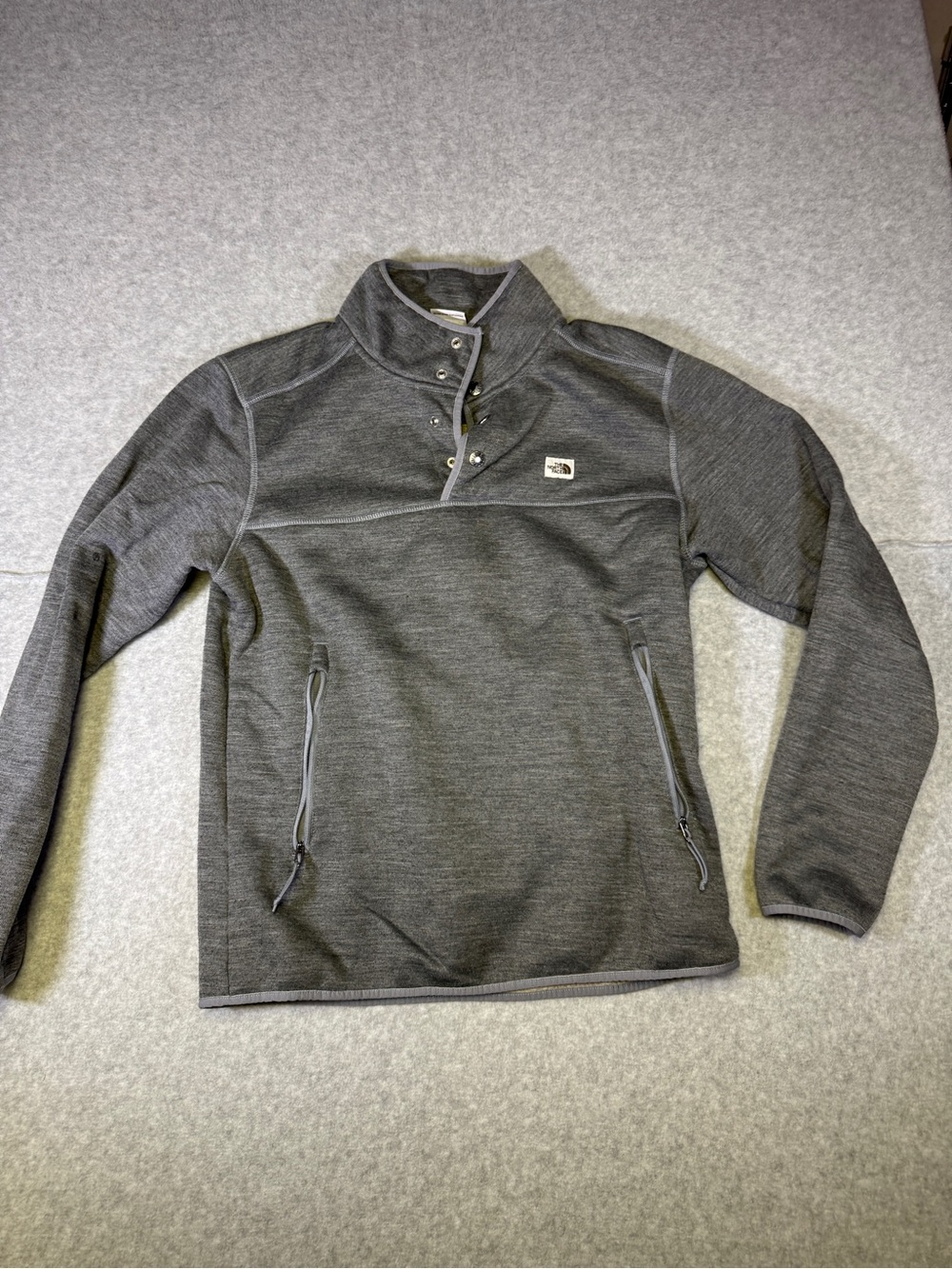 The North Face Men's Dark Gray Performance Snap-Placket Jacket